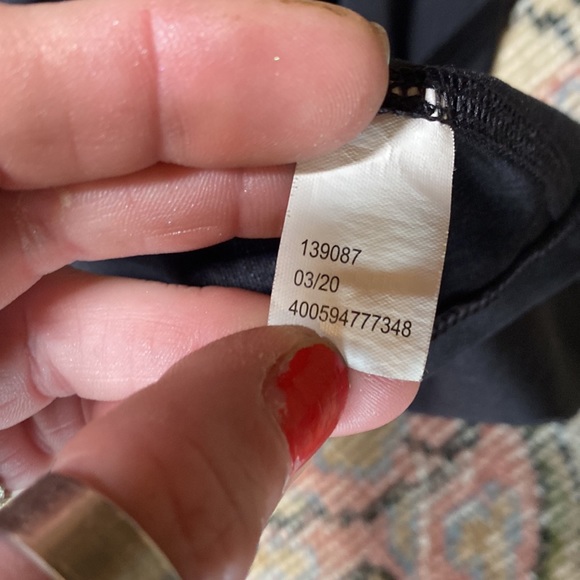 Womens TEK GEAR, DryTEK Yoga Tank! “Yoga Girls are TWISTED” Super Cute! EUC SM🎄 - Picture 8 of 8